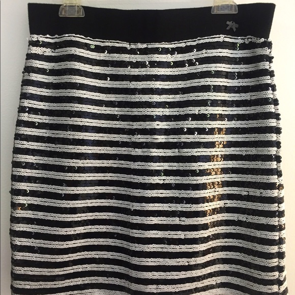 Dresses & Skirts - Lady Skirt